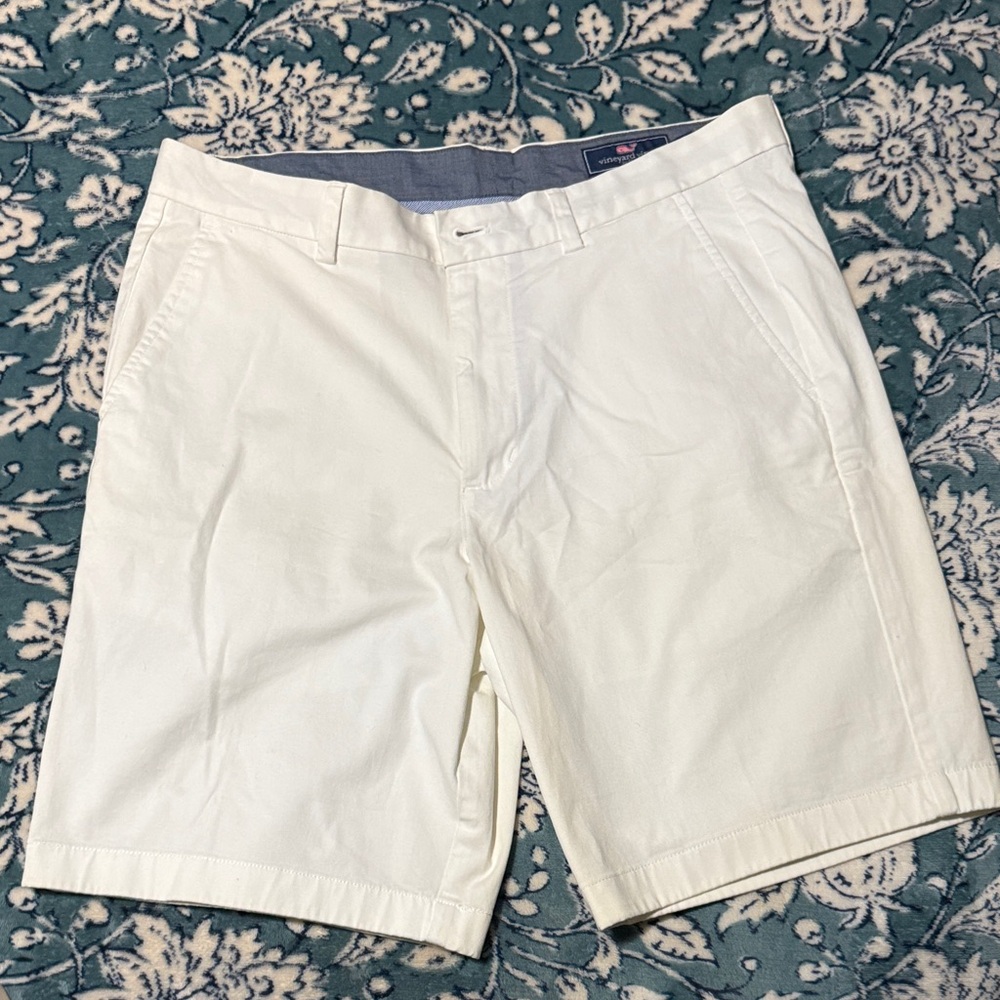 Vineyard Vines Cream Flat Front Men's Shorts